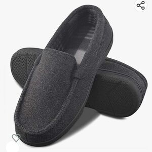 NWT Men's Memory FoaM Slipper